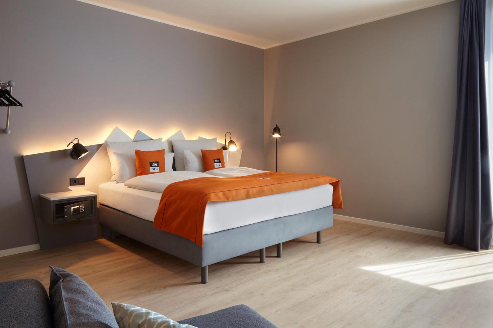 Holiday Inn - The Niu, Hub Dusseldorf Messe By Ihg Екстериор снимка